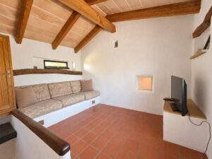 Rustikales und authentisches Wohnzimmer im Gästeapartment der Finca in Sant Llorenc - Immobilie kaufen Mallorca